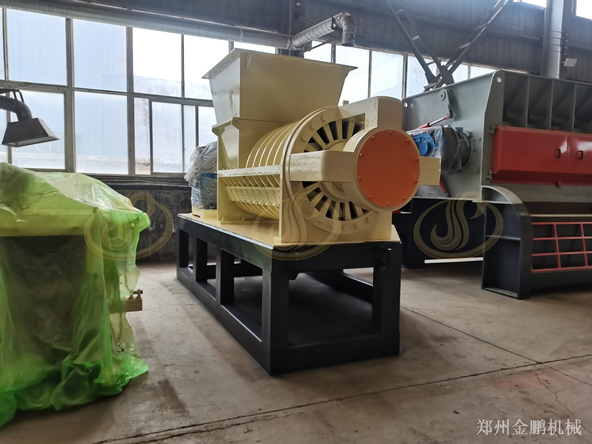 郑州金鹏废编织袋粉碎机解决袋体缠绕问题