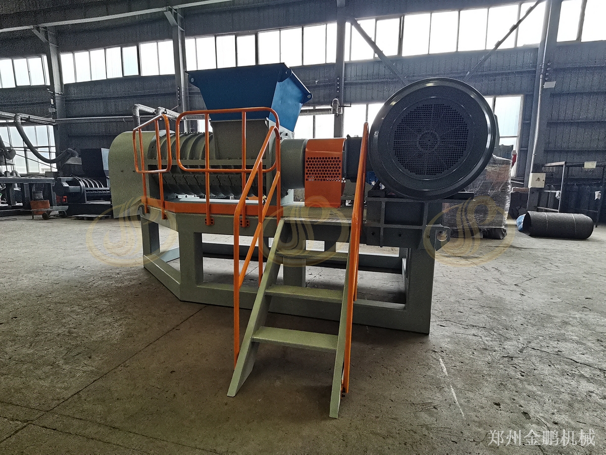 郑州金鹏废旧塑料袋撕碎机应对含尘含杂来料